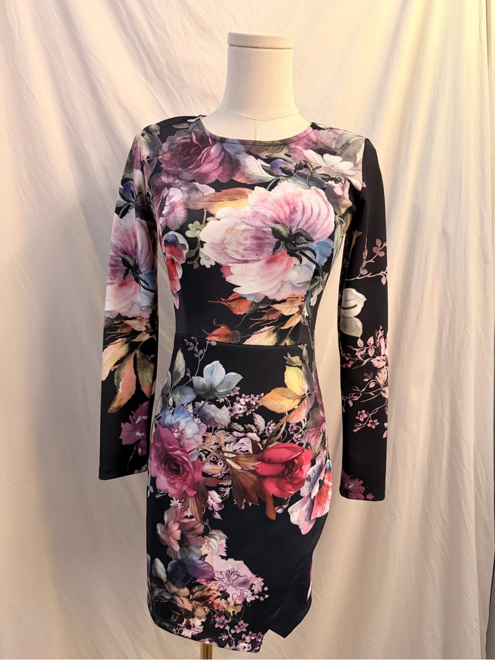 AQUA Floral Long Sleeve Bodycon Dress